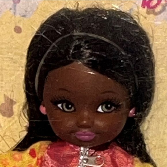 Barbie So In Style AA Black Kelly Chelsea Courtney Doll S.I.S. New In Box P8826 - Picture 3 of 12